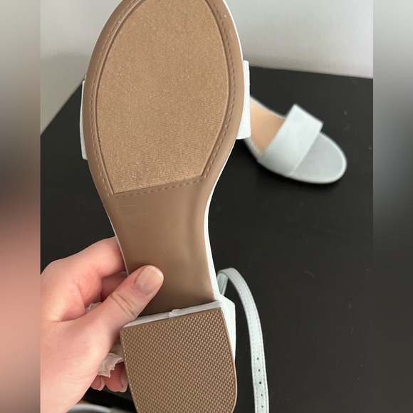 Blue, low block heels. - Picture 3 of 3